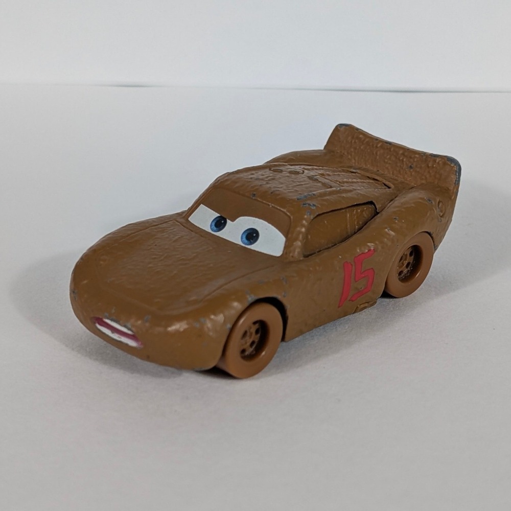 Disney Pixar Cars Muddy Lightning McQueen Brown Diecast Toy Car DXV51 1:55